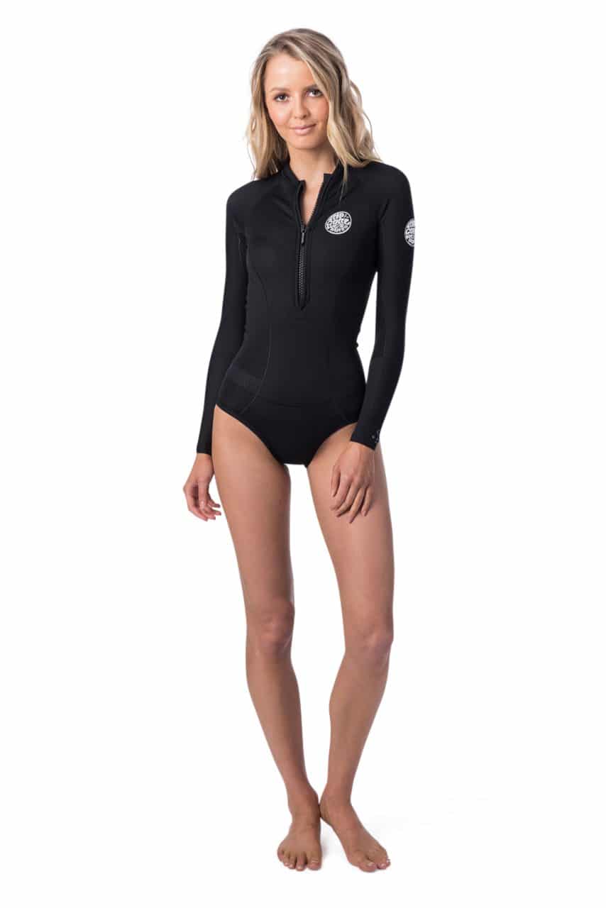 RIP CURL - G Bomb L/Sl Spring Hi Cut - Black, The GBomb Long Sleeve Spring is a long sleeve wetsuit with a bikini cut bottom. Made with the highest quality E5 neoprene 1mm, designed with E-stitch high stretch seams, it's a must have for the summer., Wakeboard, Wetsuits > Short suits, Wakesurf, Wakesurf > Wetsuits, Wakeboard > Wetsuits, Wetsuits, Women, Rip Curl, Wassersport, Lifestyle RIP CURL - G Bomb L/Sl Spring Hi Cut - Black Produktbild - The GBomb Long Sleeve Spring is a long sleeve wetsuit with a bikini cut bottom. Made with the highest quality E5 neoprene 1mm, designed with E-stitch high stretch seams, it's a must have for the summer.